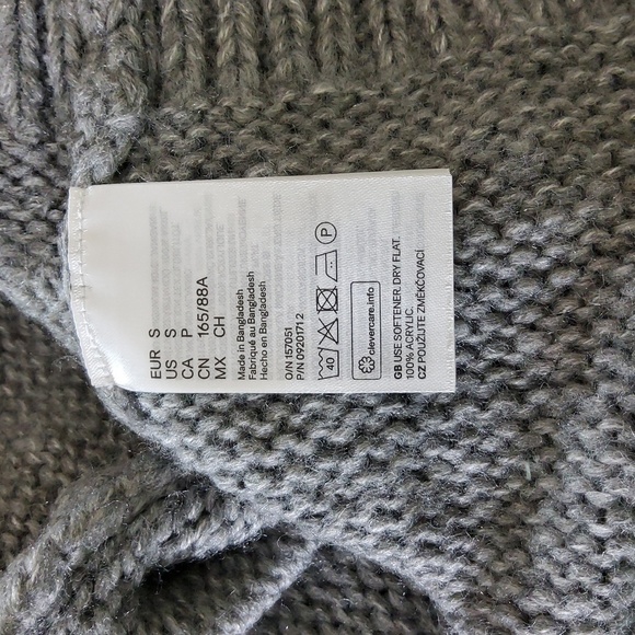 Divided H & M Women's Crop Sweater Size S - Picture 5 of 5